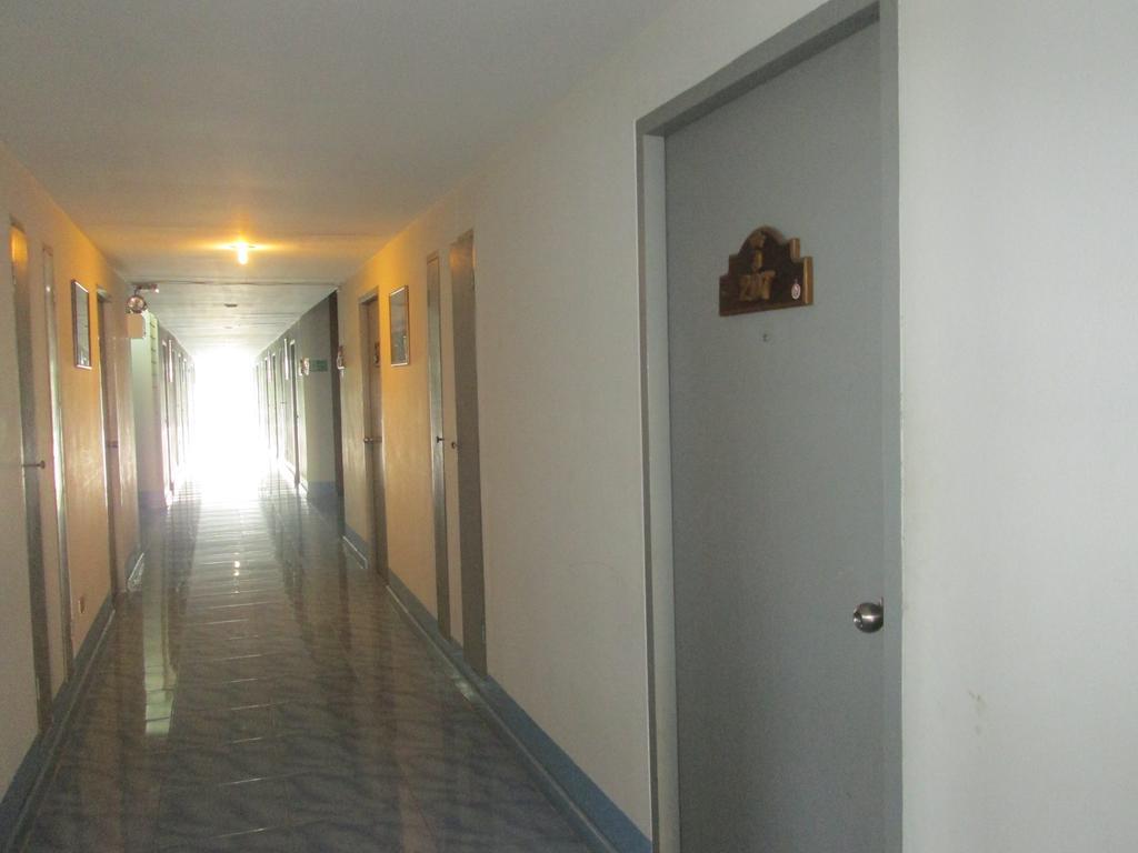 נונג קאי Royal Jommanee Hotel Nongkhai חדר תמונה