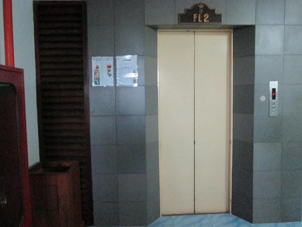 נונג קאי Royal Jommanee Hotel Nongkhai מראה חיצוני תמונה